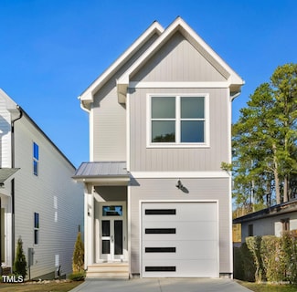 431 Longfellow St, Fuquay-Varina, NC 27526