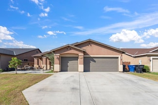 1292 Monterey Ave, Hanford, CA 93230