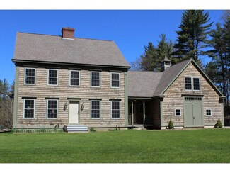 6 Pine Rd, New Boston, NH 03070