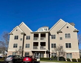 1068 Victoria St Unit 11, New Bedford, MA 02745