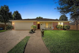 923 Vail Highlands, Hewitt, TX 76643