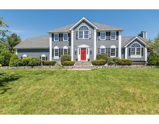 4 Devonshire Place, Andover, MA 01810