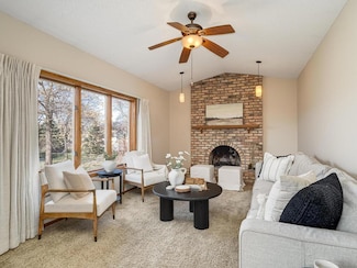 4885 Deerwood Ln N, Plymouth, MN 55442