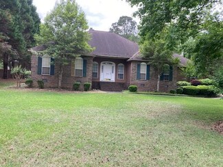 140 Cedar Creek Dr, Dublin, GA 31021