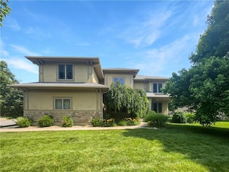 2300 NE Silver Spring Ln, Lees Summit, MO 64086