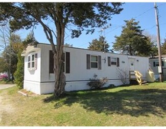 12 2nd St, Pocasset, MA 02559
