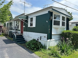 9151 Mentor Ave Unit E21, Mentor, OH 44060