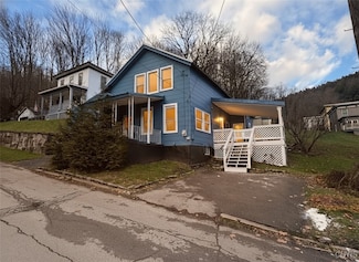 46 Moreland St, Little Falls, NY 13365