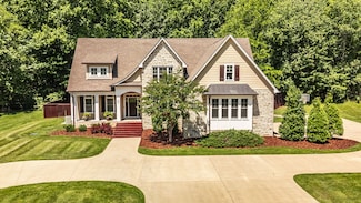 1956 Lake Rd, Greenbrier, TN 37073