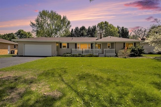 520 West St, Schoolcraft, MI 49087