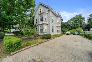 96 Plymouth St Unit 2, Abington, MA 02351
