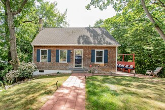 54 Circuit St, Manchester, NH 03103