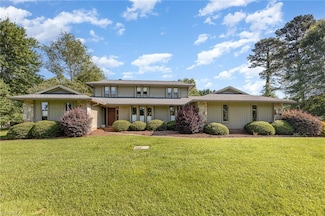 4680 Sherborne Dr, Pfafftown, NC 27040
