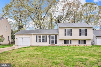 6706 Manatee Ct, Waldorf, MD 20603