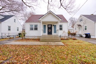 872 Clarks Ln, Louisville, KY 40217
