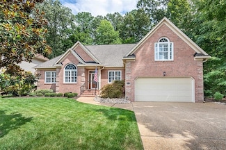 308 Richter Ln, Yorktown, VA 23693