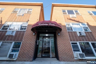 120 32nd St Unit 2, Union City, NJ 07087