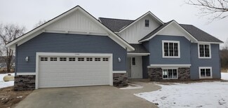 1946 Cygnet Dr, Otsego, MI 49078