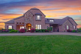 9809 Harbour View Ln, Fort Worth, TX 76179