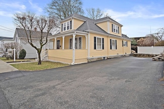8 Flagg St, Woburn, MA 01801
