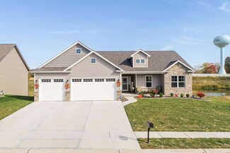 1820 Wellington Ln, Maryville, IL 62062
