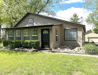 1896 Dyer Rd, Grove City, OH 43123