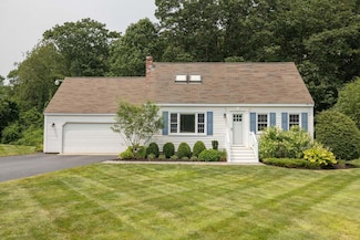 114 Downing Rd, Kennebunk, ME 04043