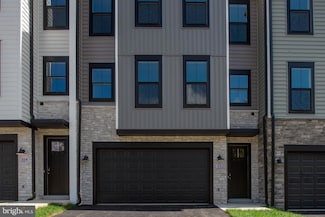 352 Evermore Ln, Stafford, VA 22554