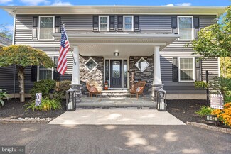 942 Roeloffs Ct, Yardley, PA 19067