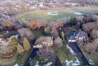 8 Blue Jay Ln, Saint Paul, MN 55127