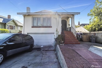 2820 Coolidge Ave, Oakland, CA 94601
