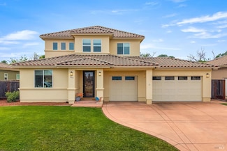 295 Katie Ct, Lakeport, CA 95453