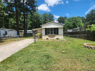 2302 Swift Bluff Dr, South Chesterfield, VA 23834