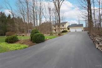 4215 Browsing Ln, Marcellus, NY 13108