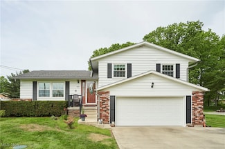 6214 Renninger Rd, Akron, OH 44319