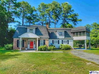 1221 Mclean Dr, Dillon, SC 29536