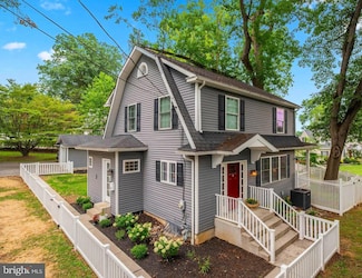 13 Frazer Ave, Malvern, PA 19355