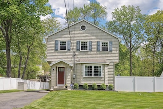 166 Red Hill Rd, New City, NY 10956