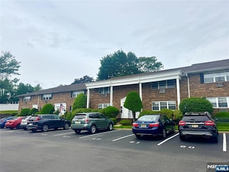 20 Maple St, Teaneck, NJ 07666