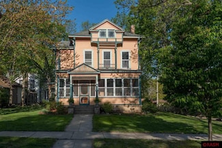 120 120 Center St, Mankato, MN 56001