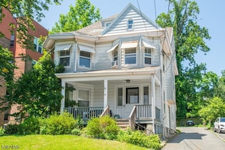 20 Saint Lukes Place Unit 1, Montclair, NJ 07042