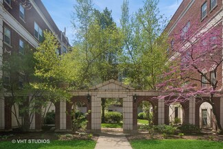 482 Sheridan Rd Unit 3, Evanston, IL 60202