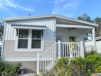 12128 Grand Oak Ln, Wildwood, FL 34484