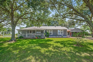 9205 County Road 273, East Bernard, TX 77435