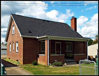 425 Ewing St, Washington, PA 15301