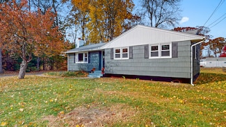 54 Red Top Dr, West Hartford, CT 06110