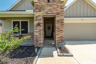 9705 Wall St, Texas City, TX 77591