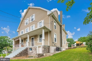 317 E D St, Brunswick, MD 21716