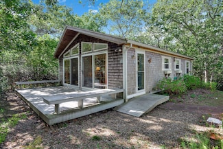 2 Flamingo Dr, Edgartown, MA 02539