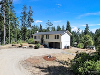 260 SE Rim Ln, Port Orchard, WA 98367